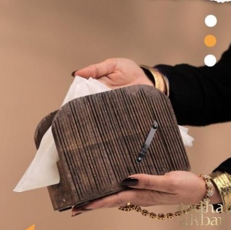 بكيت محارم للسفرة خشب هندي لون بني  محروق